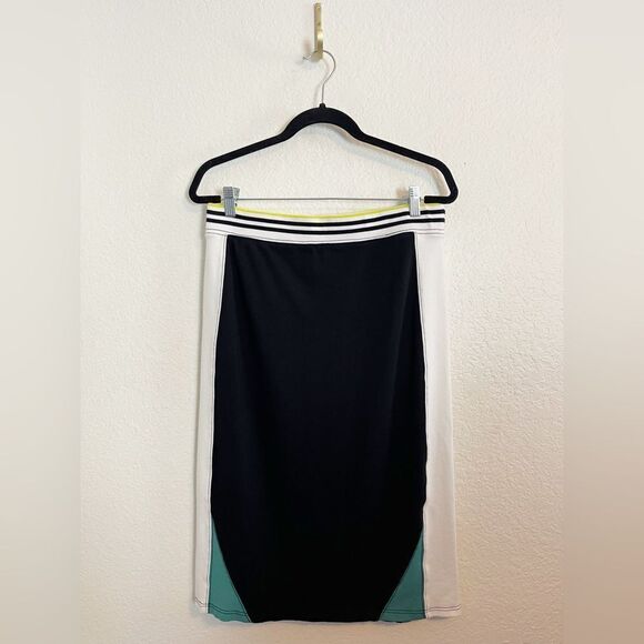 Daily Practice x Anthropologie Full Court midi skirt Black color-block. Medium - Picture 4 of 9